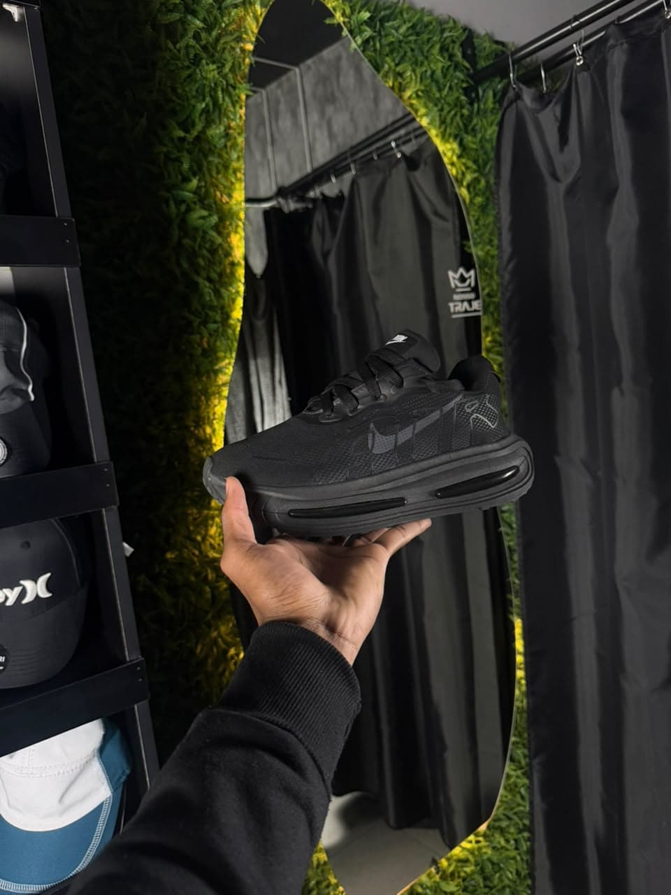 Nike Vomero Premium Preto