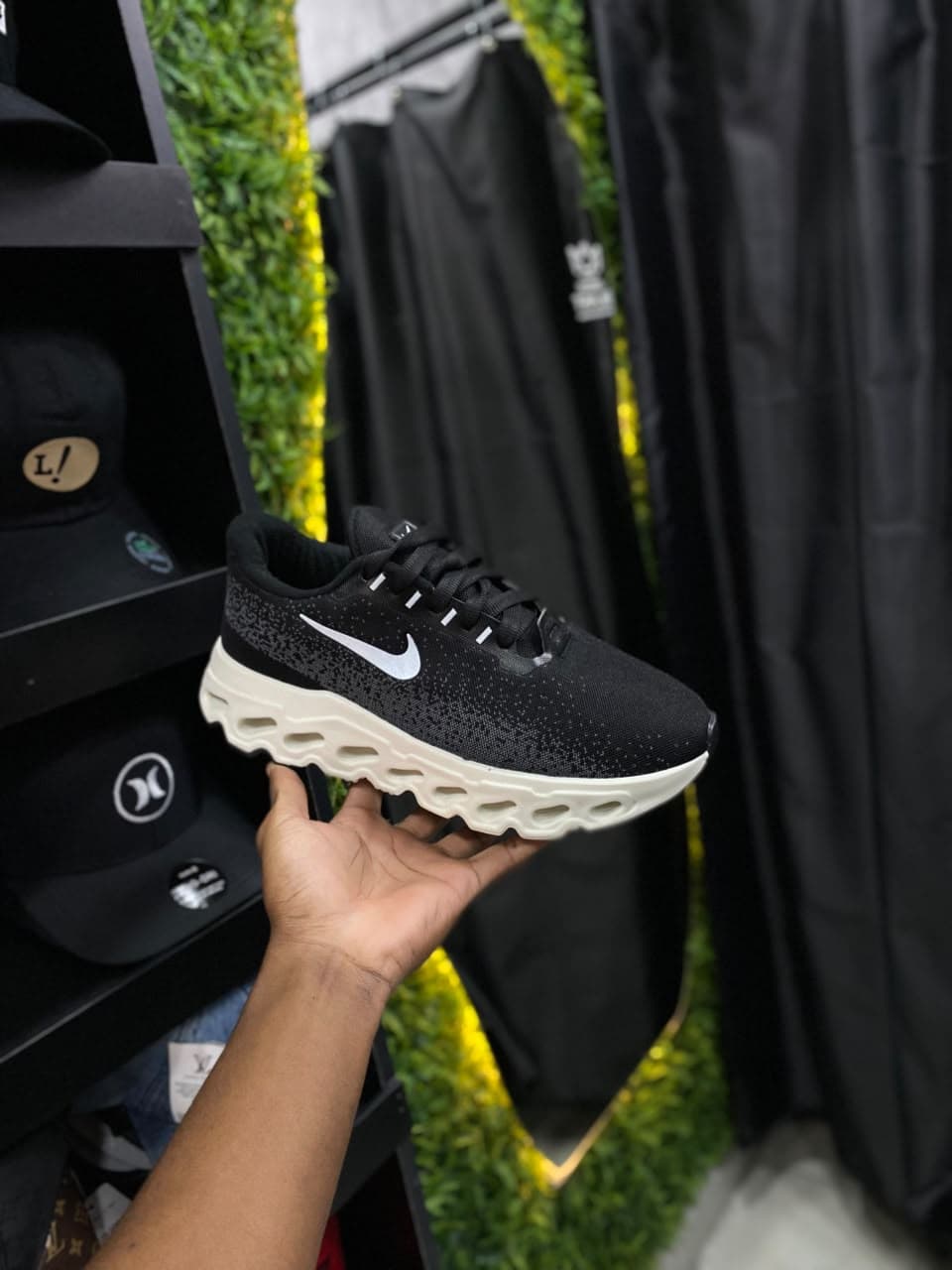 Tenis Nike Cloudsurfer Max Branco