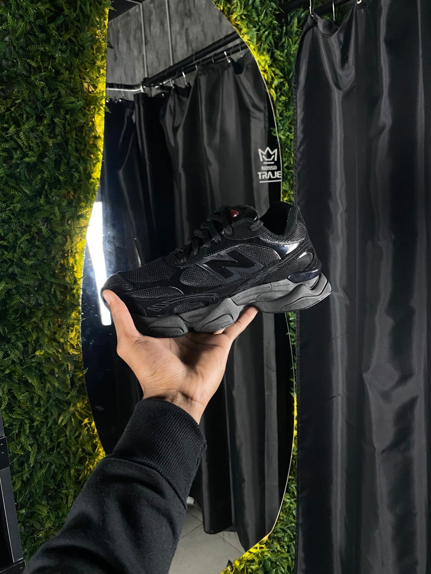New Balance 9060 All Black